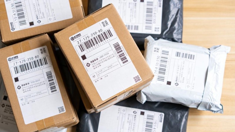Paper Labels for Logistics and Shipping: A Practical Guide